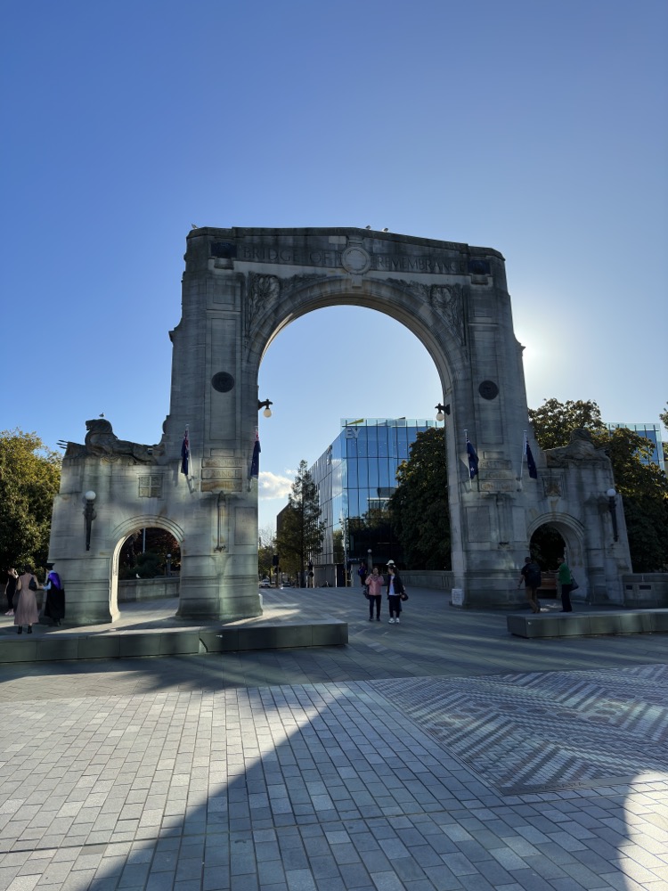 Bridge of Remembrance war memorial