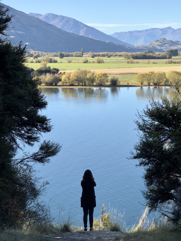 Laura schießt noch schnell das hundertste Landschaftsbild